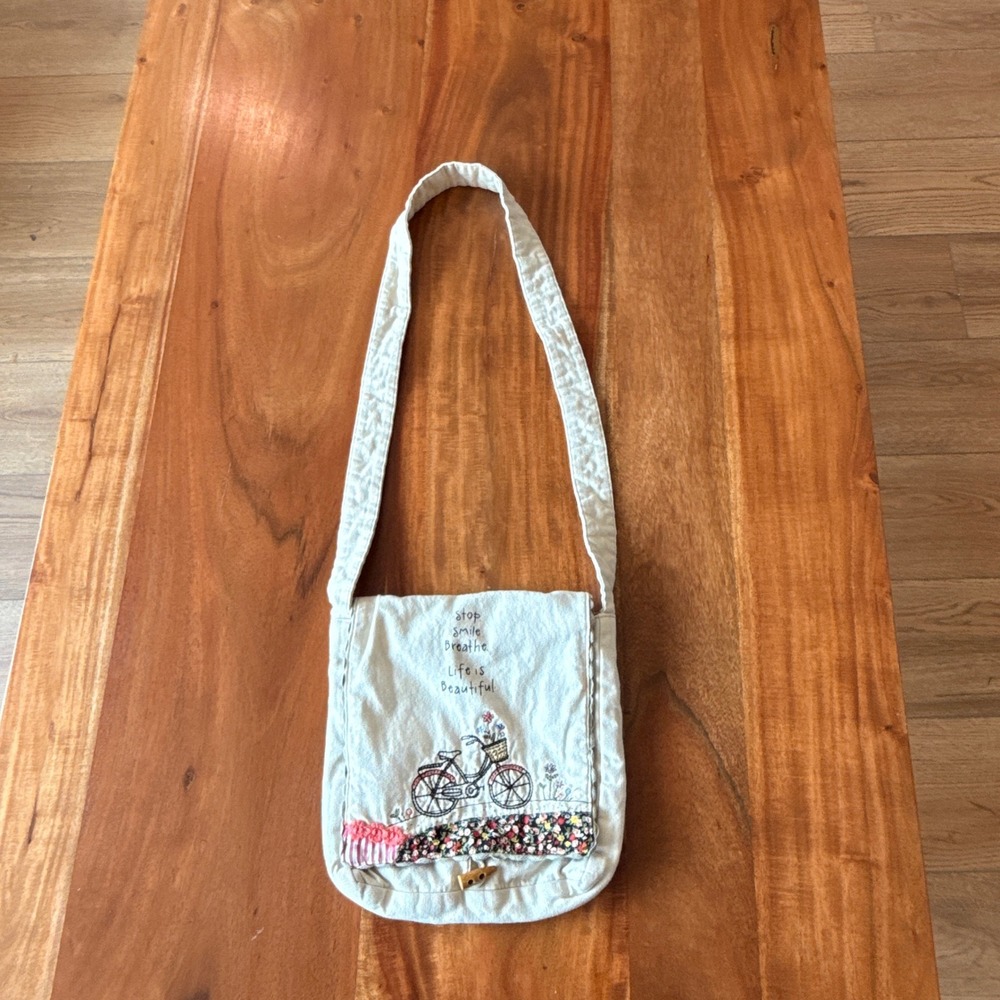 Natural Life Women's Embroidered "Stop, Smile, Breathe. Life is Beautiful" Purse - Picture 2 of 10